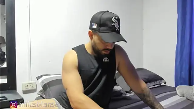 mikeblaree online show from 10/29/25, 03:11