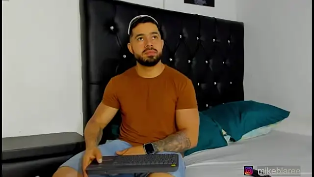 mikeblaree online show from 04/11/26, 08:01