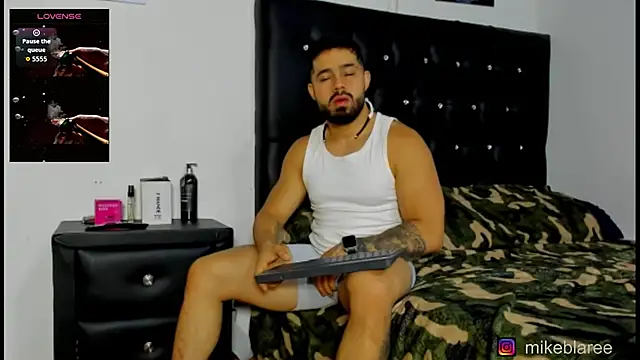 mikeblaree online show from 04/05/26, 05:52