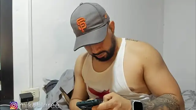 mikeblaree online show from 10/25/25, 03:28