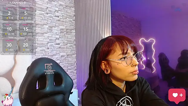 Issa tay1 online show from 10/23/25, 07:34