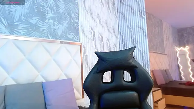 Issa tay1 online show from 02/10/26, 03:49