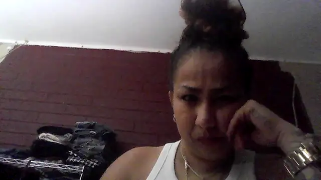 Snapshot of SweetSexyLatina chatting on 06/03/26, 08:04 SweetSexyLatina online show from 06/03/26, 08:04