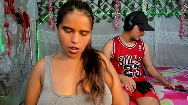 Snapshot of leandro49112 chatting on 10/24/25, 10:53 leandro49112 online show from 10/24/25, 10:53