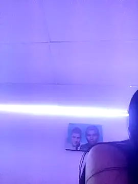 Snapshot of kimbadazz chatting on 02/15/25, 08:11 kimbadazz online show from 02/15/25, 08:11