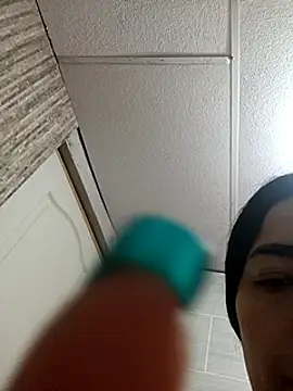 Snapshot of kimbadazz chatting on 03/18/25, 04:29 kimbadazz online show from 03/18/25, 04:29