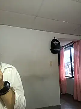 Snapshot of kimbadazz chatting on 03/13/25, 09:26 kimbadazz online show from 03/13/25, 09:26