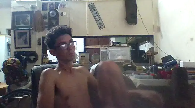 Snapshot of Invisibledickman chatting on 03/04/25, 07:01 Invisibledickman online show from 03/04/25, 07:01