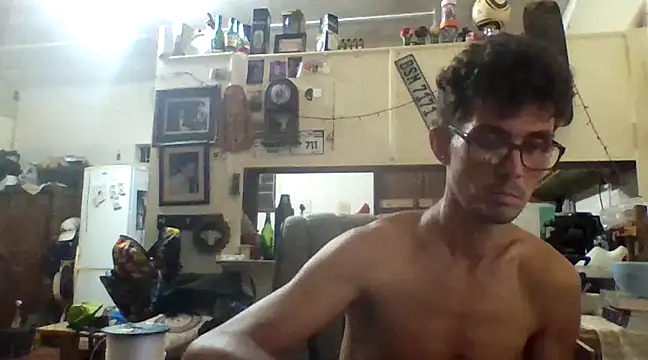 Snapshot of Invisibledickman chatting on 03/15/25, 08:43 Invisibledickman online show from 03/15/25, 08:43