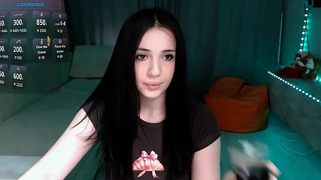 Lea Atreides online show from 11/19/25, 05:07