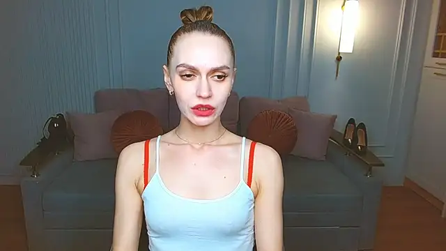 Snapshot of Lady_Sunshine_ chatting on 03/18/25, 03:01 Lady Sunshine online show from 03/18/25, 03:01