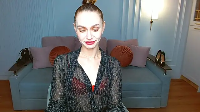 Snapshot of Lady_Sunshine_ chatting on 03/18/25, 11:44 Lady Sunshine online show from 03/18/25, 11:44