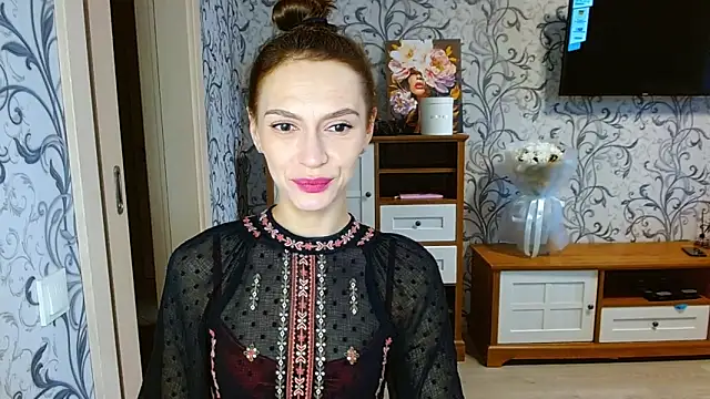 Snapshot of Lady_Sunshine_ chatting on 10/15/25, 06:33 Lady Sunshine online show from 10/15/25, 06:33