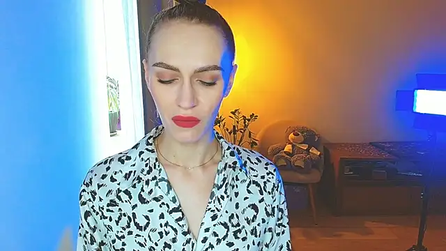 Lady Sunshine  online show from 02/18/26, 08:11