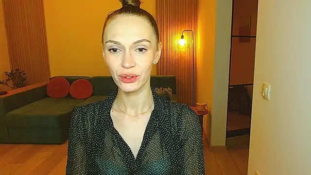 Snapshot of Lady_Sunshine_ chatting on 12/01/25, 07:42 Lady Sunshine online show from 12/01/25, 07:42