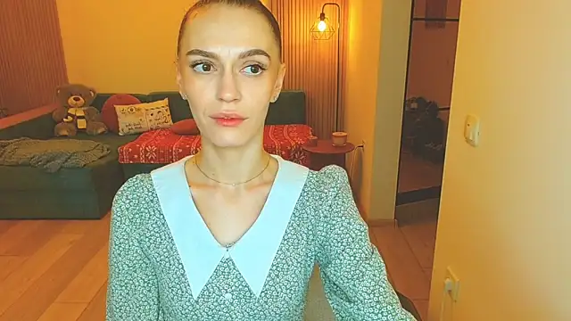 Snapshot of Lady_Sunshine_ chatting on 12/18/25, 07:46 Lady Sunshine online show from 12/18/25, 07:46