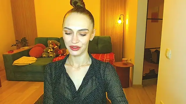 Snapshot of Lady_Sunshine_ chatting on 12/05/25, 07:51 Lady Sunshine online show from 12/05/25, 07:51