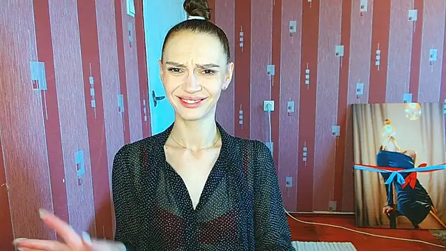 Snapshot of Lady_Sunshine_ chatting on 10/30/25, 07:39 Lady Sunshine online show from 10/30/25, 07:39