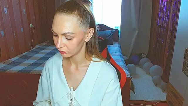 Snapshot of Lady_Sunshine_ chatting on 07/18/26, 07:06 Lady Sunshine online show from 07/18/26, 07:06