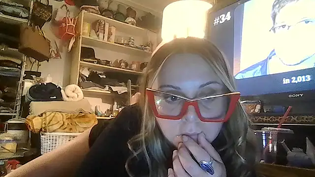 ShysluutGia online show from 01/17/26, 07:34