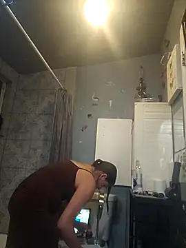 Snapshot of ShysluutGia chatting on 11/29/25, 05:07 ShysluutGia online show from 11/29/25, 05:07