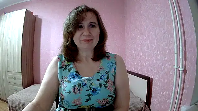 Snapshot of Starsan chatting on 10/31/25, 10:27 Starsan online show from 10/31/25, 10:27