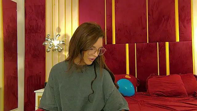 ChloeSins  online show from 02/11/26, 04:34