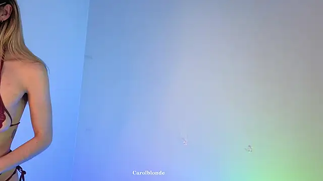 Snapshot of Carolblonde chatting on 10/01/25, 03:33 Carolblonde online show from 10/01/25, 03:33