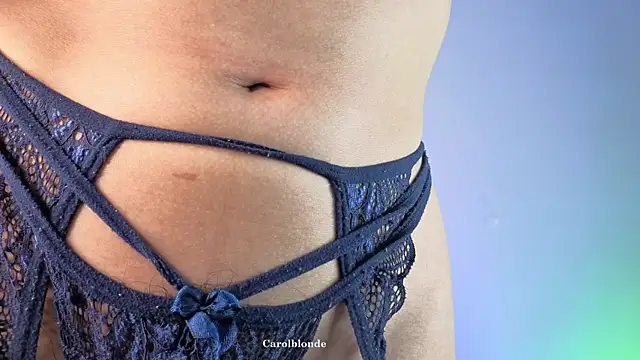 Carolblonde online show from 12/17/25, 04:50