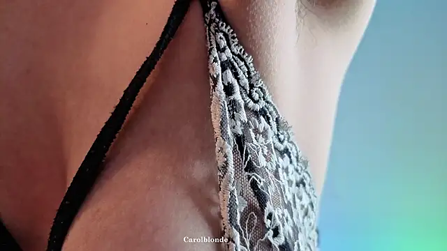 Carolblonde online show from 03/19/26, 01:38