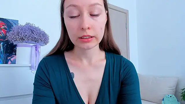 Snapshot of marilinaal chatting on 09/11/25, 07:30 marilinaal online show from 09/11/25, 07:30