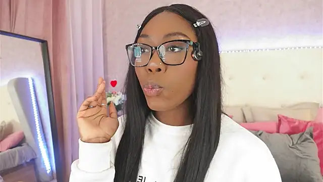 Snapshot of ThianaLopez chatting on 01/11/26, 09:33 ThianaLopez online show from 01/11/26, 09:33