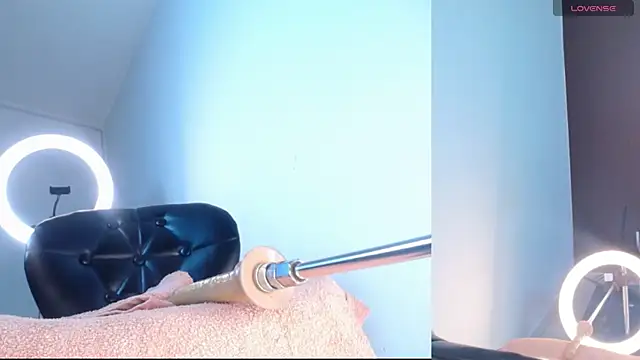 luciana hunters online show from 11/30/25, 12:39