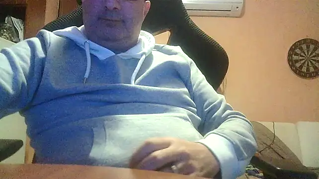 Snapshot of lanata chatting on 02/16/25, 05:37 lanata online show from 02/16/25, 05:37