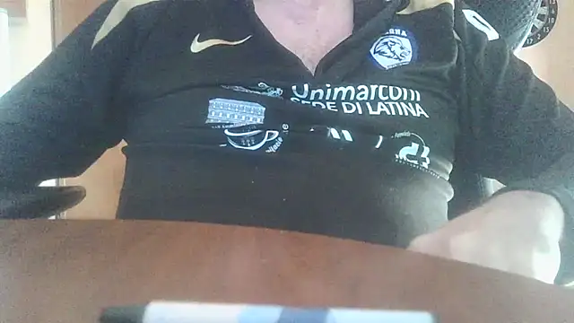 Snapshot of lanata chatting on 04/25/26, 04:04 lanata online show from 04/25/26, 04:04