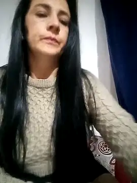 Snapshot of Alanna_11 chatting on 09/19/25, 03:54 Alanna 11 online show from 09/19/25, 03:54