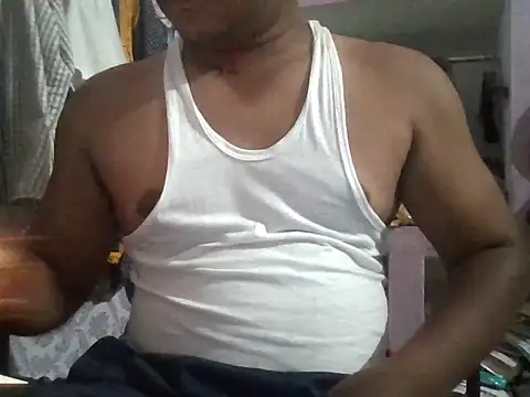 Snapshot of Mohan_Patel_35 chatting on 10/07/25, 04:41 Mohan Patel 35 online show from 10/07/25, 04:41
