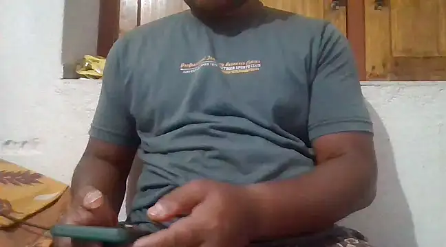 Snapshot of Mohan_Patel_35 chatting on 02/12/25, 02:21 Mohan Patel 35 online show from 02/12/25, 02:21