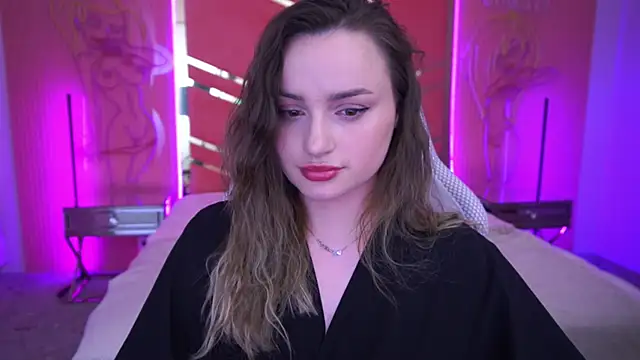 Snapshot of LindsieGreyy chatting on 03/22/25, 11:21 LindsieGreyy online show from 03/22/25, 11:21