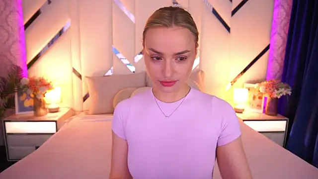 LindsieGreyy online show from 05/31/26, 06:19