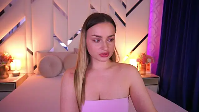 LindsieGreyy online show from 03/23/26, 02:17