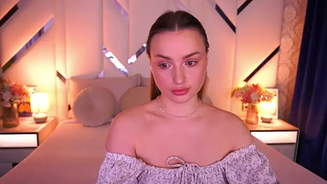 LindsieGreyy online show from 04/01/26, 06:59