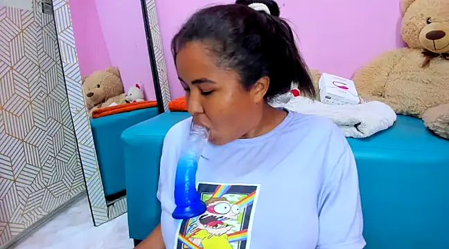 camilagreeco online show from 03/20/25, 10:18