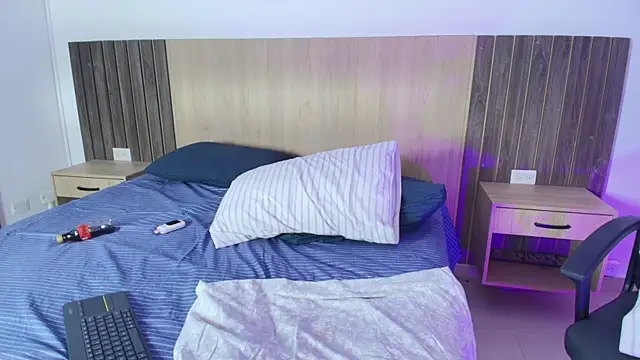 Mia cm online show from 03/17/25, 05:01