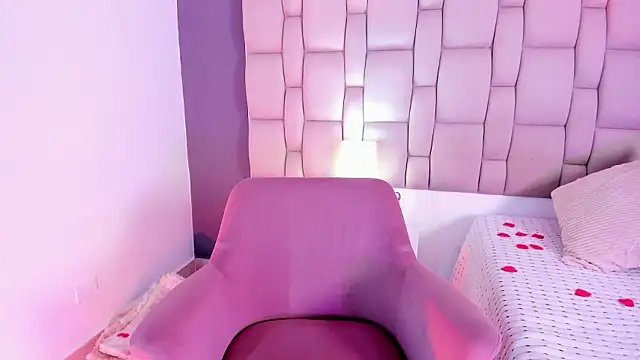 Snapshot of Mia_cm chatting on 02/16/26, 08:07 Mia cm online show from 02/16/26, 08:07