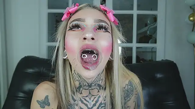 miss   angel online show from 02/11/26, 10:59