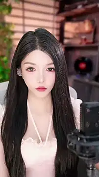 Snapshot of vv-77 chatting on 11/27/25, 06:08 vv-77 online show from 11/27/25, 06:08