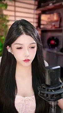 Snapshot of vv-77 chatting on 12/01/25, 06:09 vv-77 online show from 12/01/25, 06:09