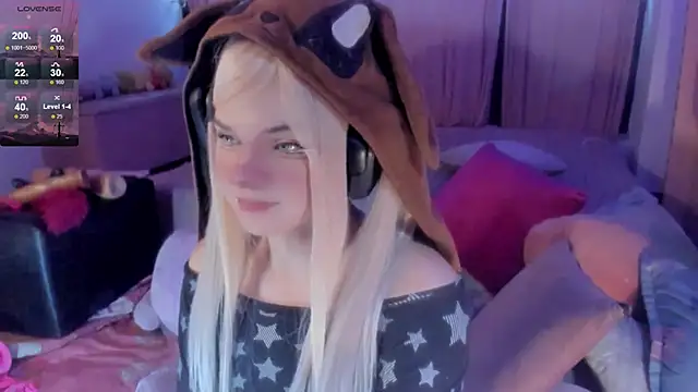 Angelica Reborn online show from 11/28/25, 09:37