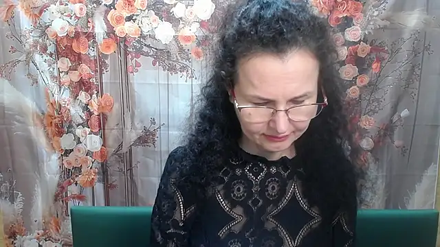 Snapshot of Miroslava_Happi chatting on 05/14/26, 05:59 Miroslava Happi online show from 05/14/26, 05:59